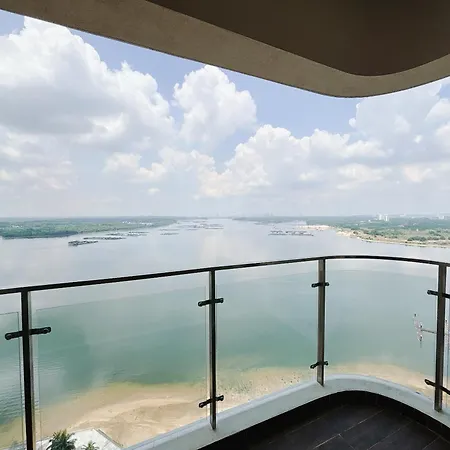 Country Garden Danga Bay By Lions Bay Apartment Johor Bahru Room photo