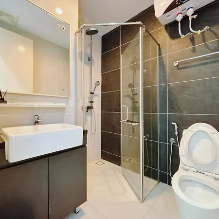 Country Garden Danga Bay By Lions Bay Apartment Johor Bahru Room photo