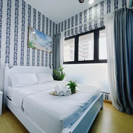 Country Garden Danga Bay By Lions Bay Apartment Johor Bahru Room photo