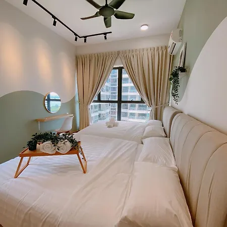 Country Garden Danga Bay By Lions Bay Apartment Johor Bahru Room photo