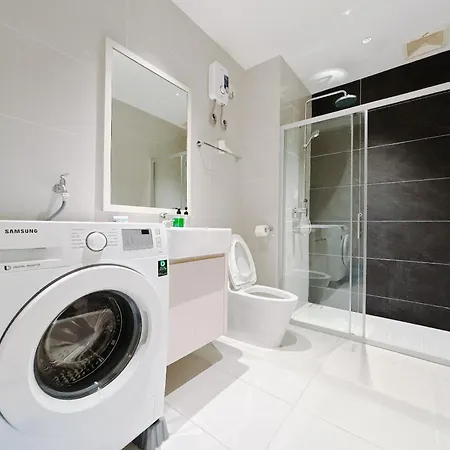 Country Garden Danga Bay By Lions Bay Apartment Johor Bahru Room photo