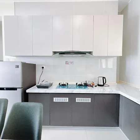 Country Garden Danga Bay By Lions Bay Apartment Johor Bahru Room photo