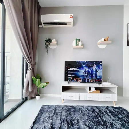 Country Garden Danga Bay By Lions Bay Apartment Johor Bahru Room photo
