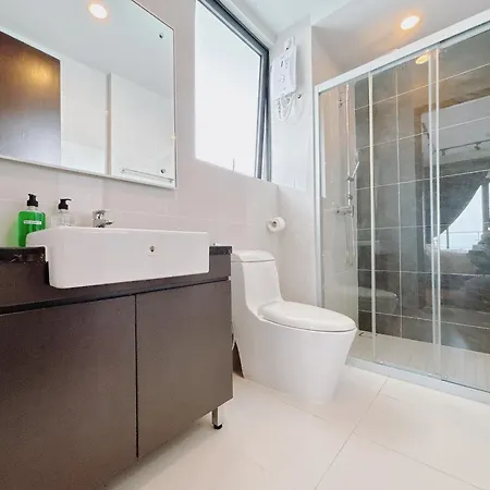Country Garden Danga Bay By Lions Bay Apartment Johor Bahru Room photo
