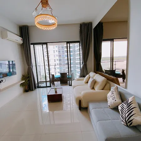 Country Garden Danga Bay By Lions Bay Apartment Johor Bahru Room photo