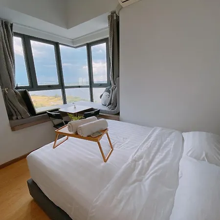 Country Garden Danga Bay By Lions Bay Apartment Johor Bahru Room photo