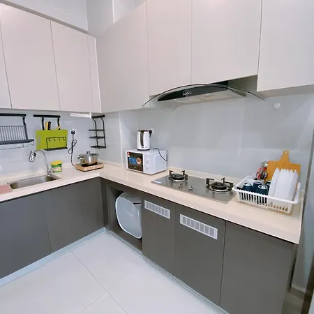 Country Garden Danga Bay By Lions Bay Apartment Johor Bahru Room photo