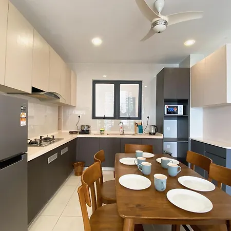 Country Garden Danga Bay By Lions Bay Apartment Johor Bahru Room photo