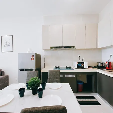 Country Garden Danga Bay By Lions Bay Apartment Johor Bahru Room photo
