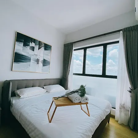 Country Garden Danga Bay By Lions Bay Apartment Johor Bahru Room photo