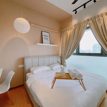 Country Garden Danga Bay By Lions Bay Apartment Johor Bahru Room photo