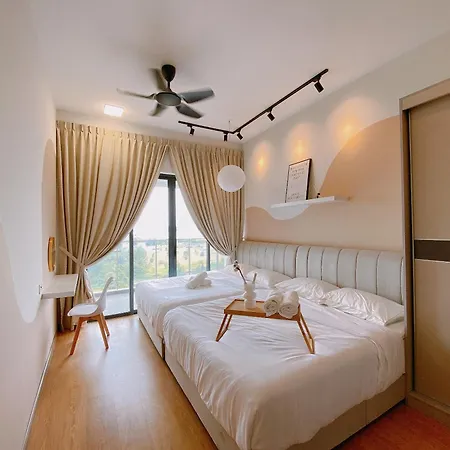 Country Garden Danga Bay By Lions Bay Apartment Johor Bahru Room photo