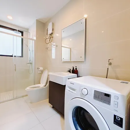 Country Garden Danga Bay By Lions Bay Apartment Johor Bahru Room photo