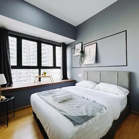 Country Garden Danga Bay By Lions Bay Apartment Johor Bahru Room photo