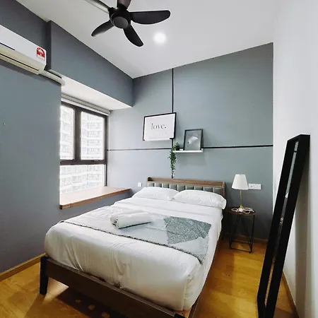 Country Garden Danga Bay By Lions Bay Apartment Johor Bahru Room photo
