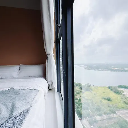 Country Garden Danga Bay By Lions Bay Apartment Johor Bahru Room photo