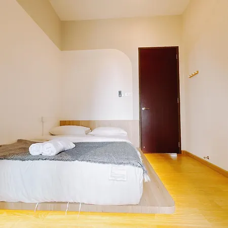 Country Garden Danga Bay By Lions Bay Apartment Johor Bahru Room photo