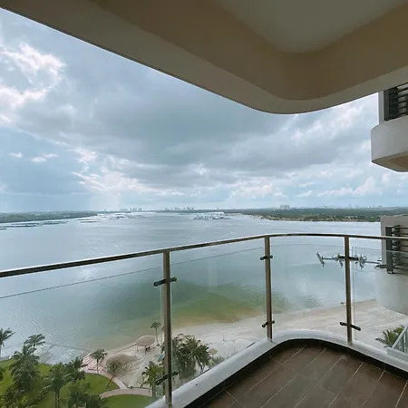 Country Garden Danga Bay By Lions Bay Apartment Johor Bahru Room photo