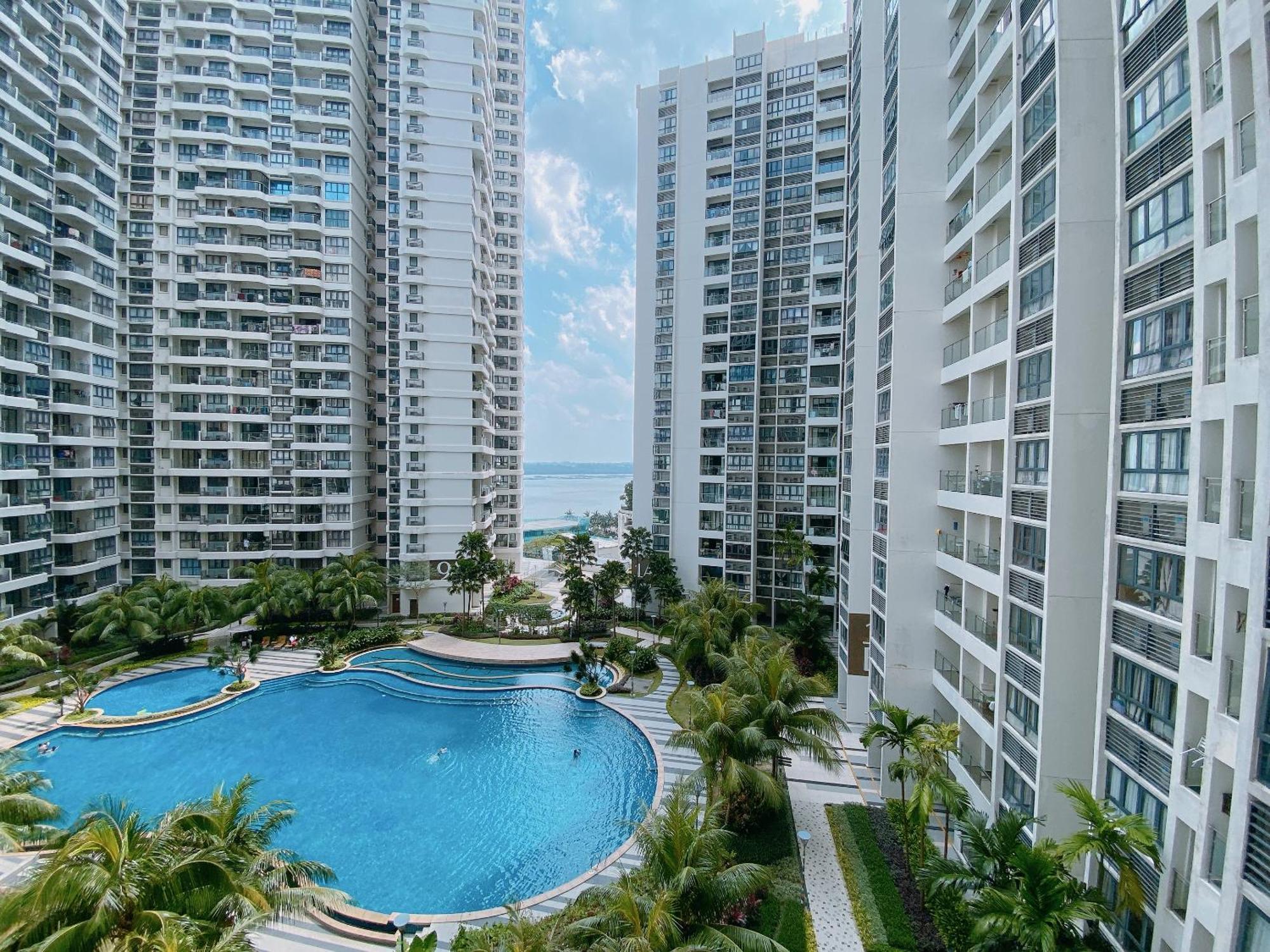 Country Garden Danga Bay By Lions Bay *