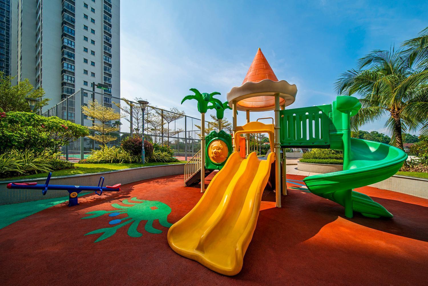 Apartment Country Garden Danga Bay By Lions Bay