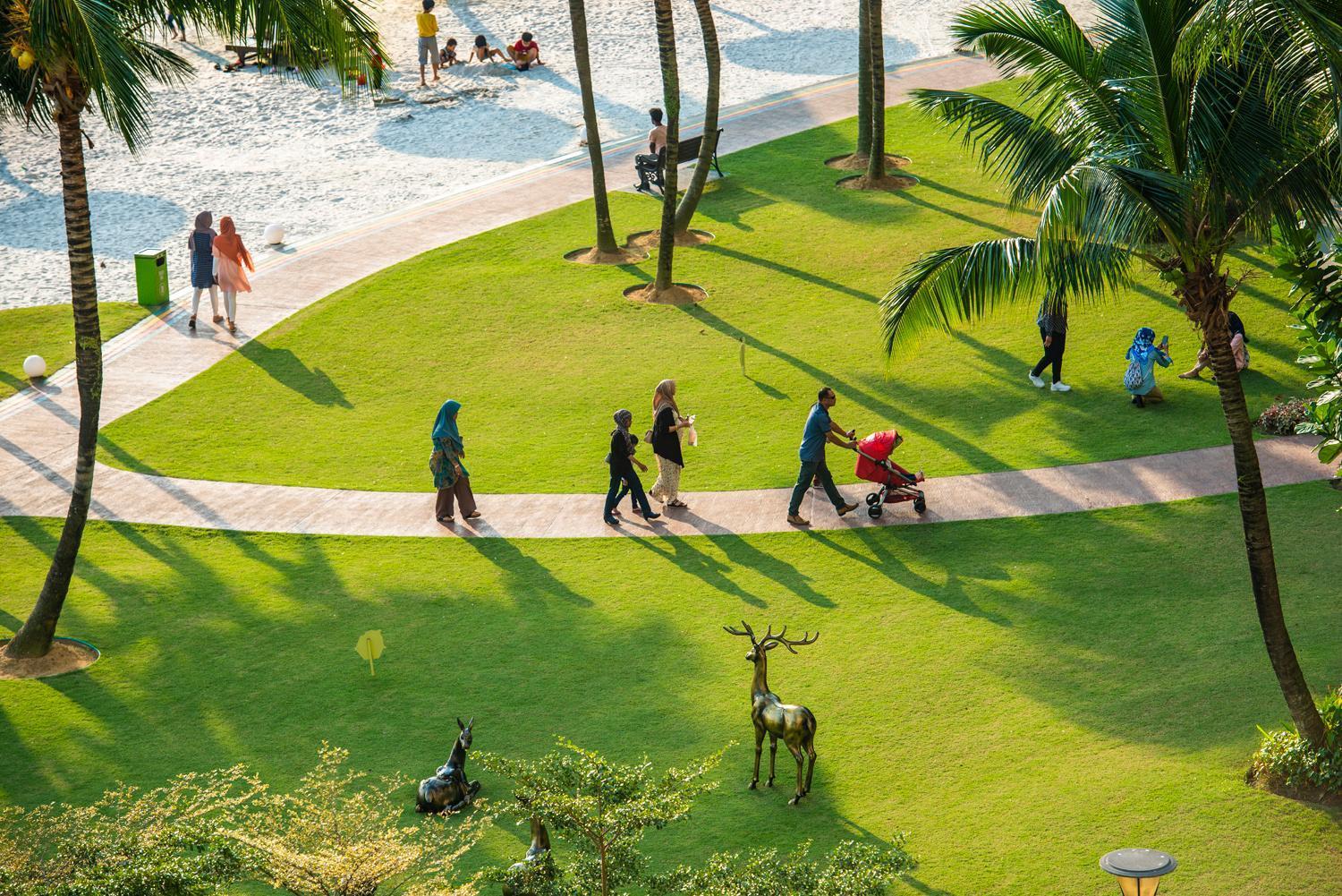 Country Garden Danga Bay By Lions Bay *