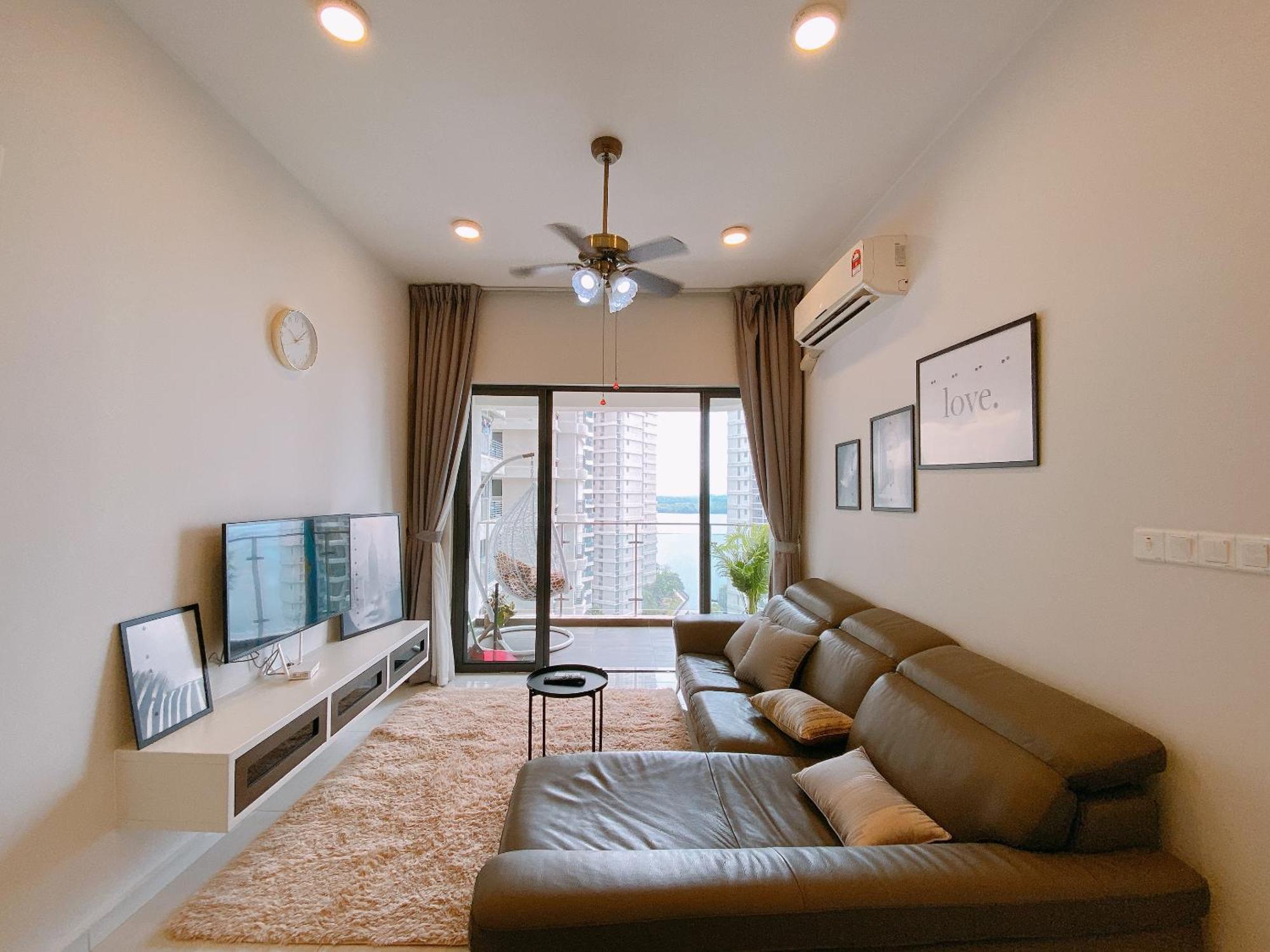Apartment Country Garden Danga Bay By Lions Bay *