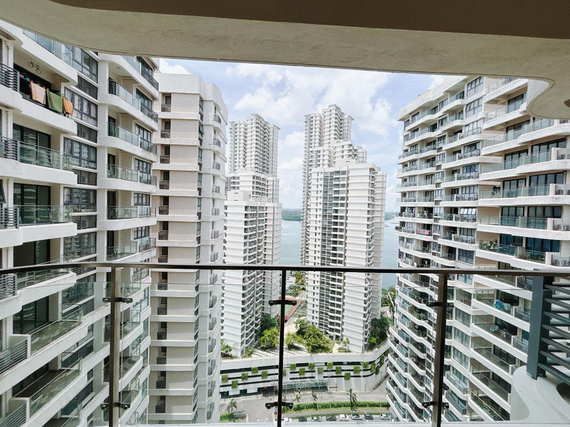 Apartment Country Garden Danga Bay By Lions Bay Johor Bahru