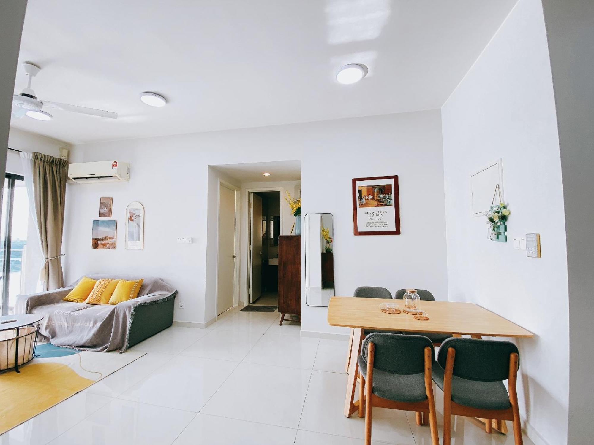 Country Garden Danga Bay By Lions Bay Apartment