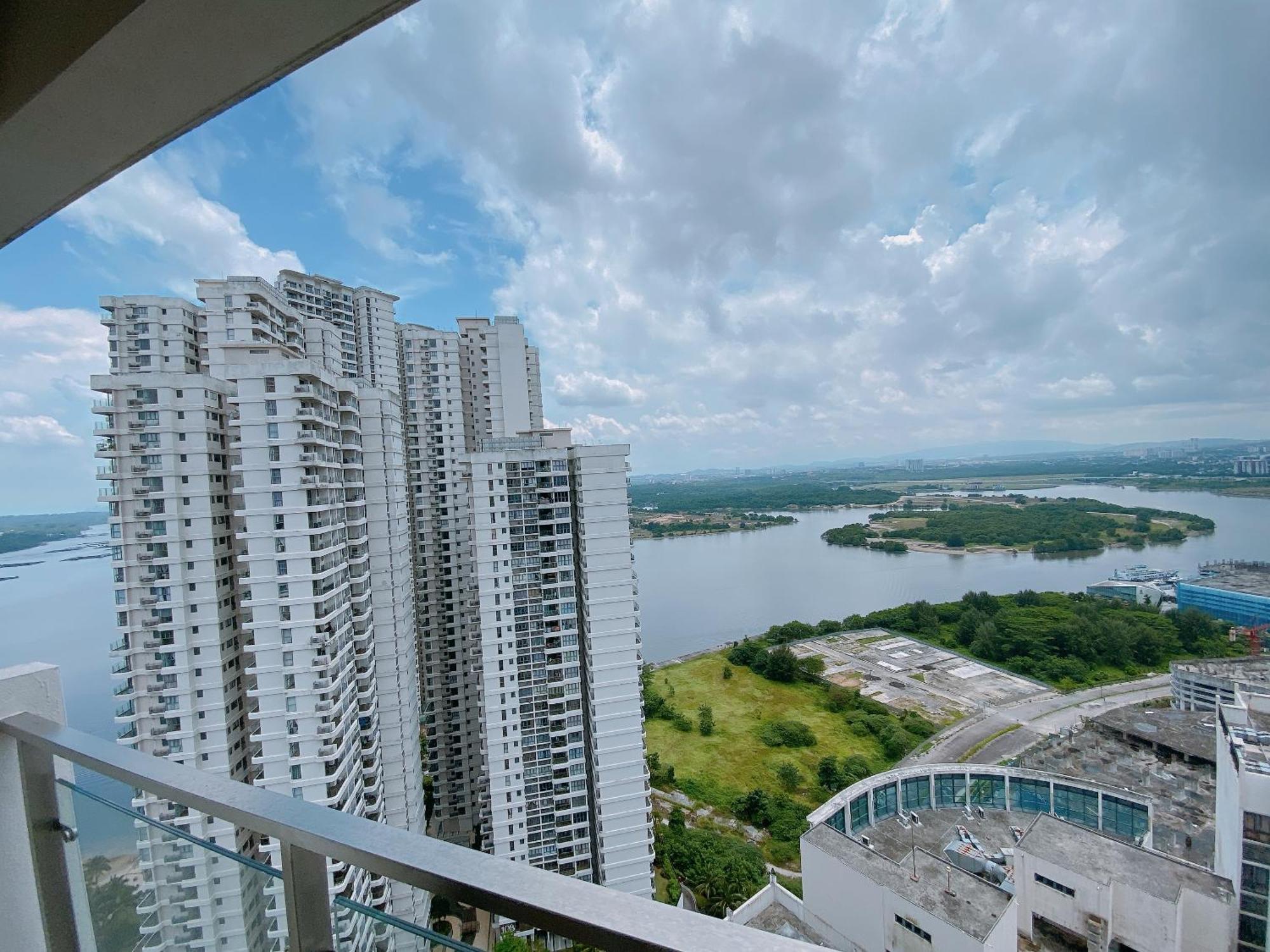 Apartment Country Garden Danga Bay By Lions Bay Johor Bahru